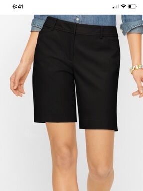 Talbots Black Bermuda perfect Shorts with Belt Loops 10P